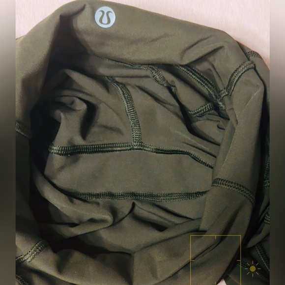 Lululemon All The Right Places II Pants *28" in green color size 2 - Picture 9 of 12